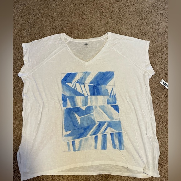 Old Navy Tops - Old Navy screen print tee NWT